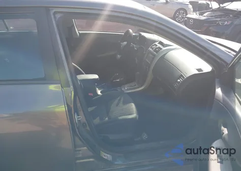 2013 Toyota Corolla S z USA, uszkodzony, nr VIN 5YFBU4EE2DP140233